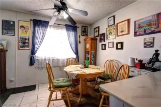 Photo #4: 2370141 Listing 