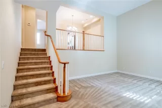 Photo #3: 2370158 Listing 