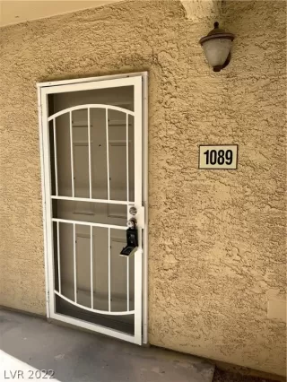 Photo #1: 2370165 Listing