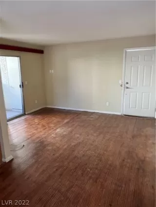 Photo #5: 2370165 Listing