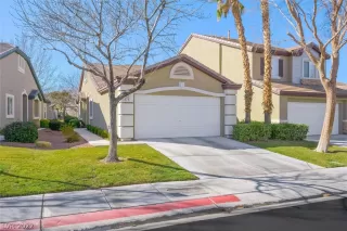 Photo #1: 2370166 Listing