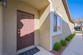 Photo #2: 2370166 Listing