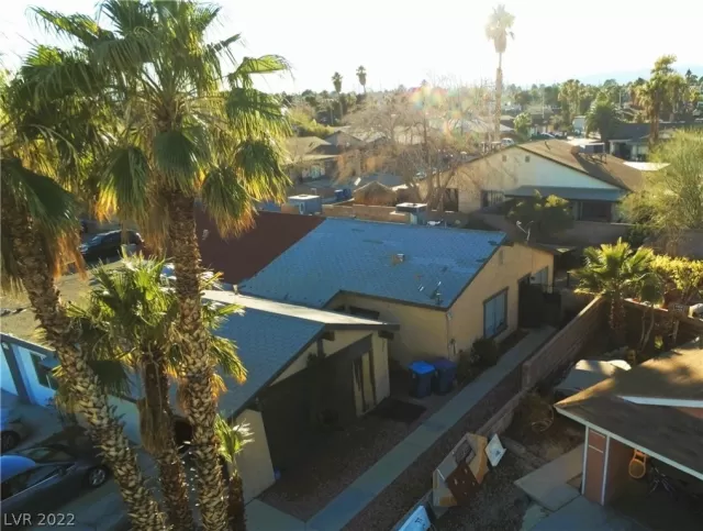 MLS: 2370182 Condo For Sale