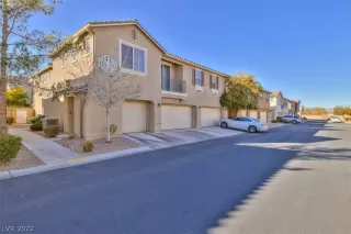 Photo #1: 2370189 Listing 