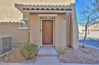 Photo #2: 2370189 Listing 