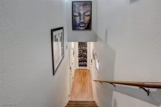 Photo #3: 2370189 Listing 