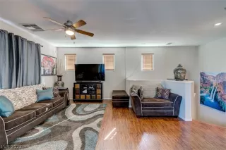 Photo #4: 2370189 Listing 