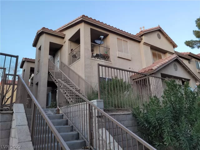 MLS: 2370202 Condo For Sale