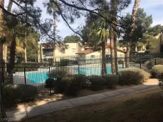 Photo #2: 2370222 Listing 