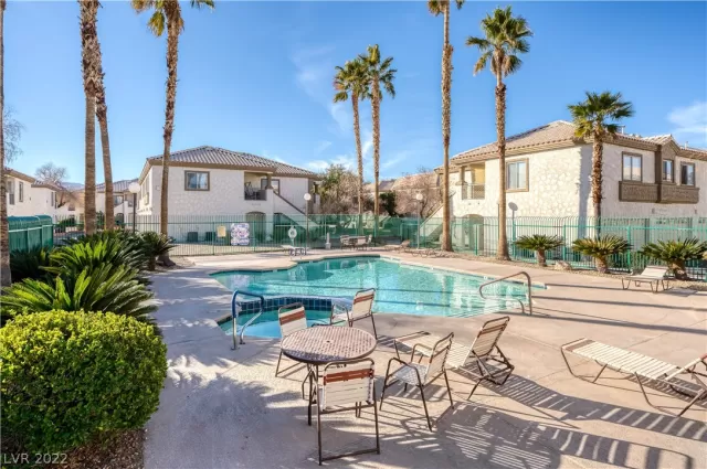 MLS: 2370264 Condo For Sale