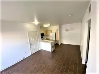 Photo #2: 2370268 Listing 