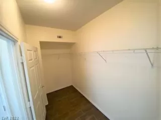 Photo #4: 2370268 Listing 