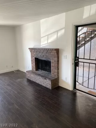 Photo #5: 2370274 Listing 