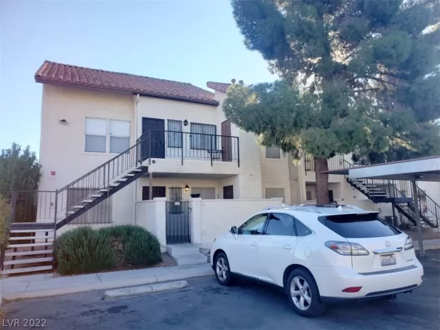 MLS: 2370278 Condo For Sale