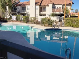 Photo #2: 2370278 Listing 