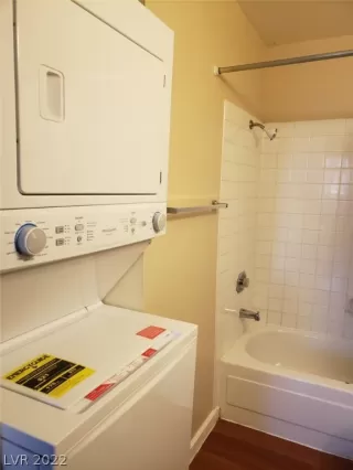 Photo #6: 2370278 Listing 