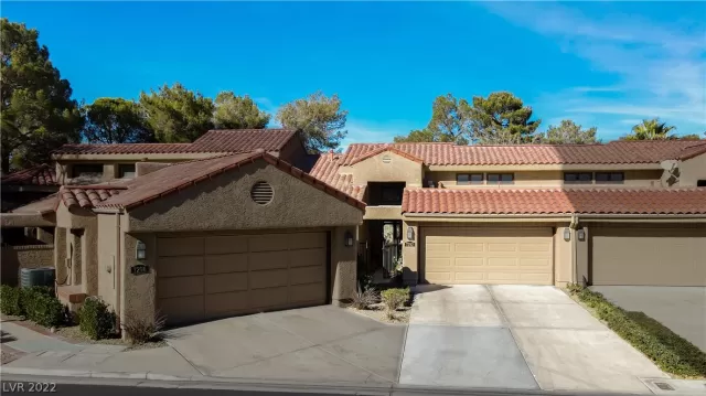 MLS: 2370286 Condo For Sale