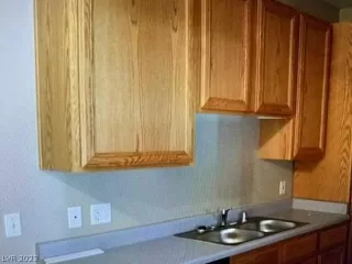 Photo #4: 2370296 Listing 