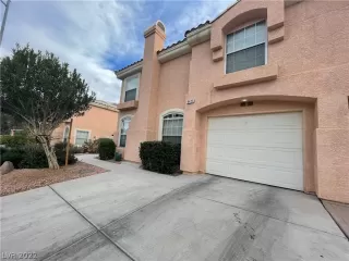 Photo #1: 2370367 Listing 