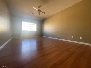 Photo #3: 2370367 Listing 