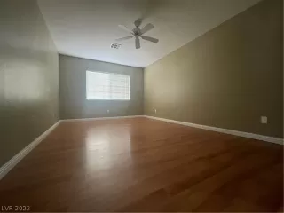 Photo #5: 2370367 Listing 