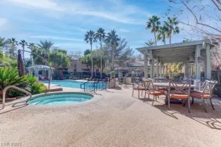 Photo #1: 2370368 Listing