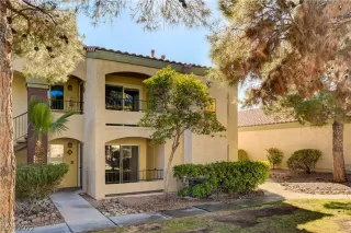 Photo #2: 2370428 Listing