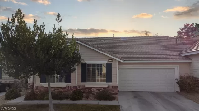 MLS: 2370444 Condo For Sale