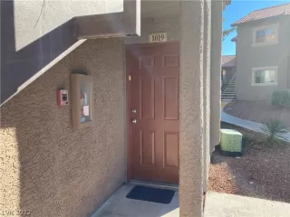 Photo #1: 2370451 Listing