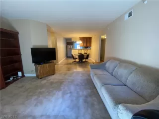 Photo #5: 2370451 Listing