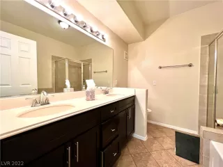 Photo #3: 2370456 Listing 