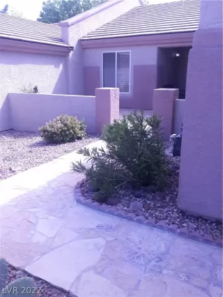 Photo #2: 2370492 Listing 