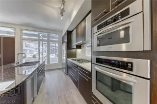 Photo #3: 2370493 Listing 