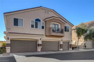 Photo #3: 2370495 Listing