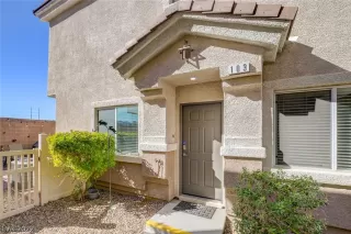 Photo #4: 2370495 Listing