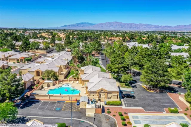 MLS: 2370502 Condo For Sale