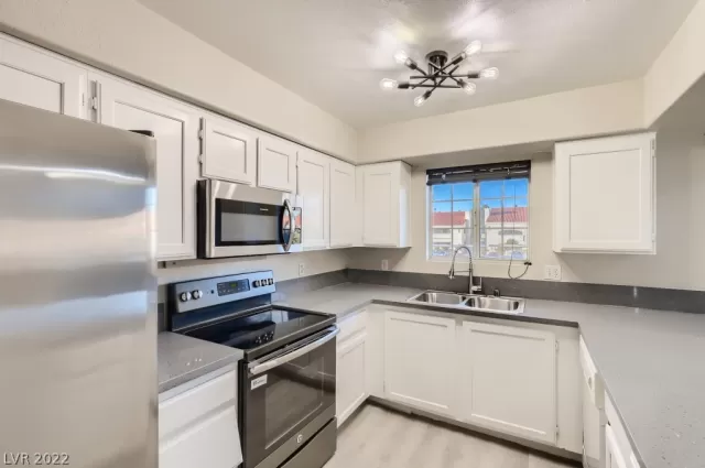 MLS: 2370516 Condo For Sale