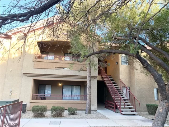 MLS: 2370538 Condo For Sale