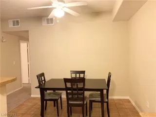 Photo #5: 2370538 Listing 