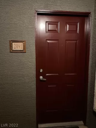 Photo #2: 2370541 Listing