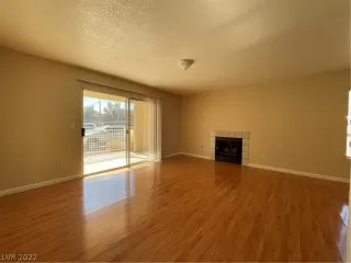 Photo #6: 2370542 Listing 