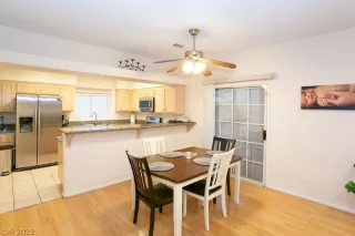 Photo #3: 2370553 Listing 