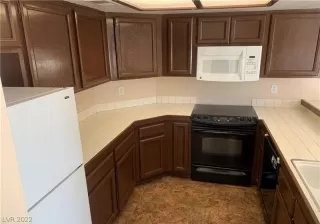 Photo #1: 2370576 Listing 