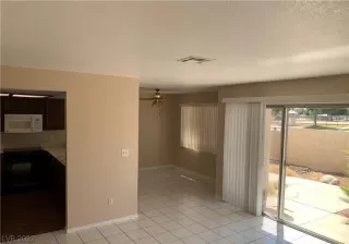Photo #5: 2370576 Listing 