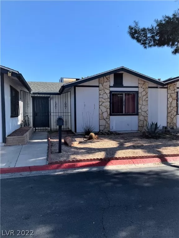 MLS: 2370595 Condo For Sale