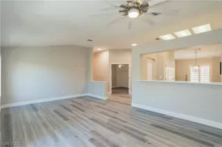 Photo #6: 2370630 Listing