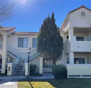 Photo #1: 2370648 Listing 