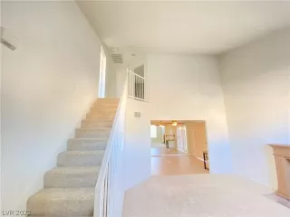 Photo #2: 2370659 Listing 