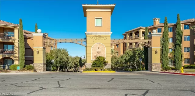 MLS: 2370663 Condo For Sale