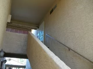 Photo #2: 2370667 Listing